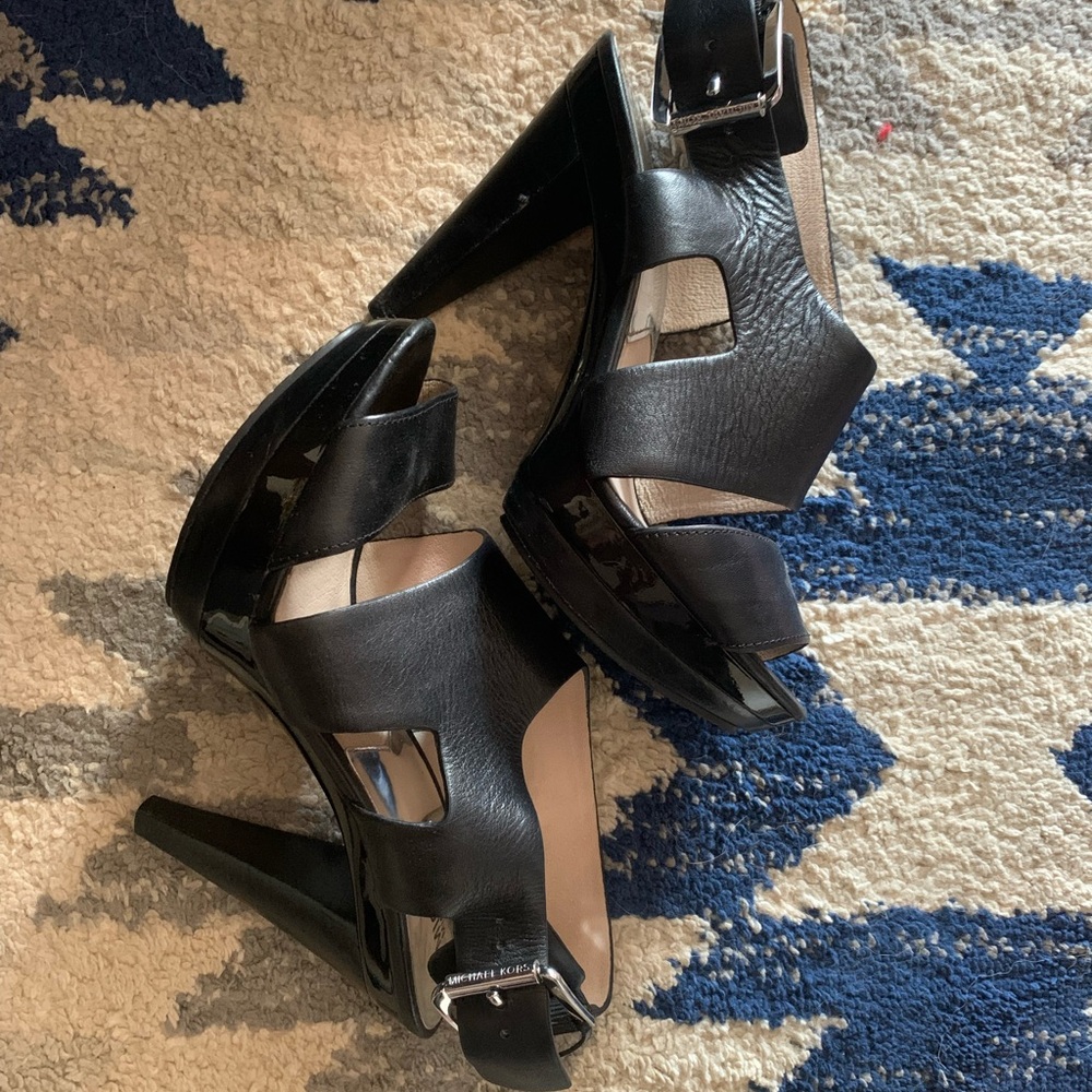 Michael Kors black leather tapered heel